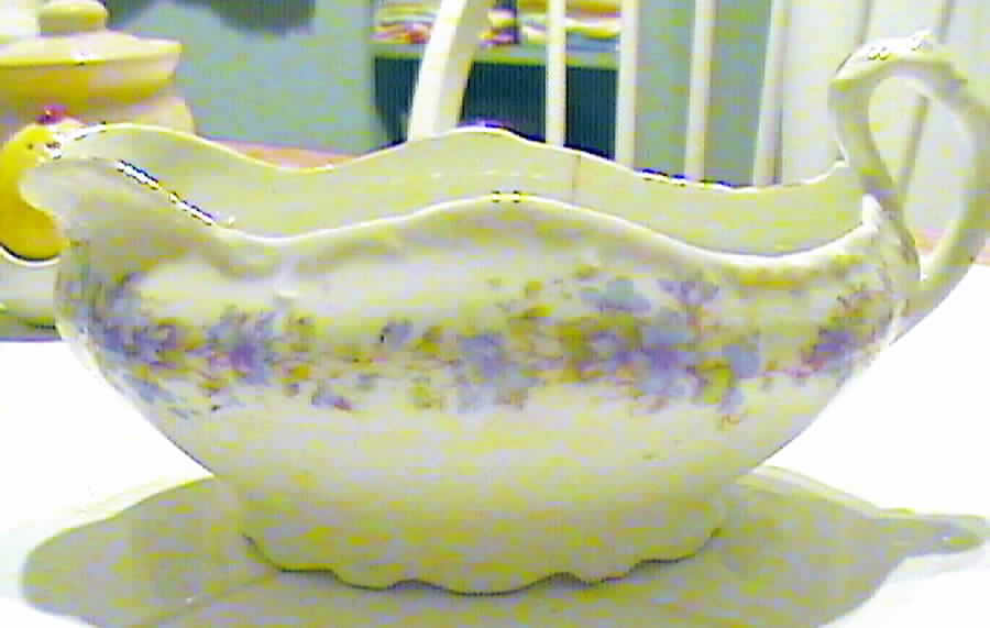 HGO3 Gravy Boat by Hamburger-1
