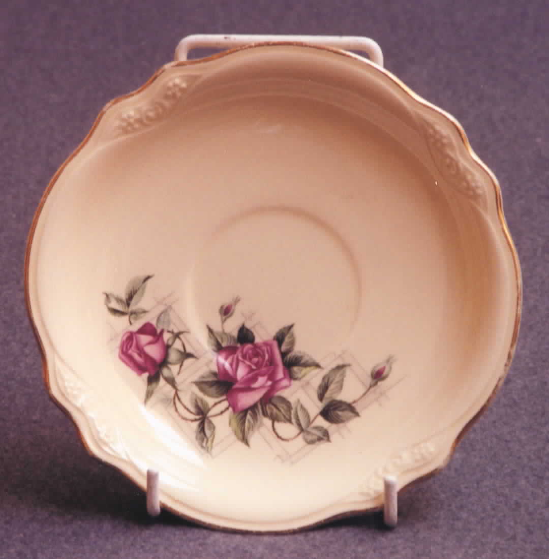 HLC3059 Saucer by Homer Laughlin -1