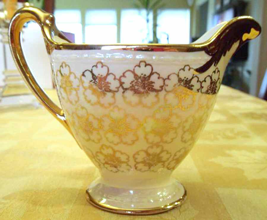 HLC3106 Creamer by Homer Laughlin -1