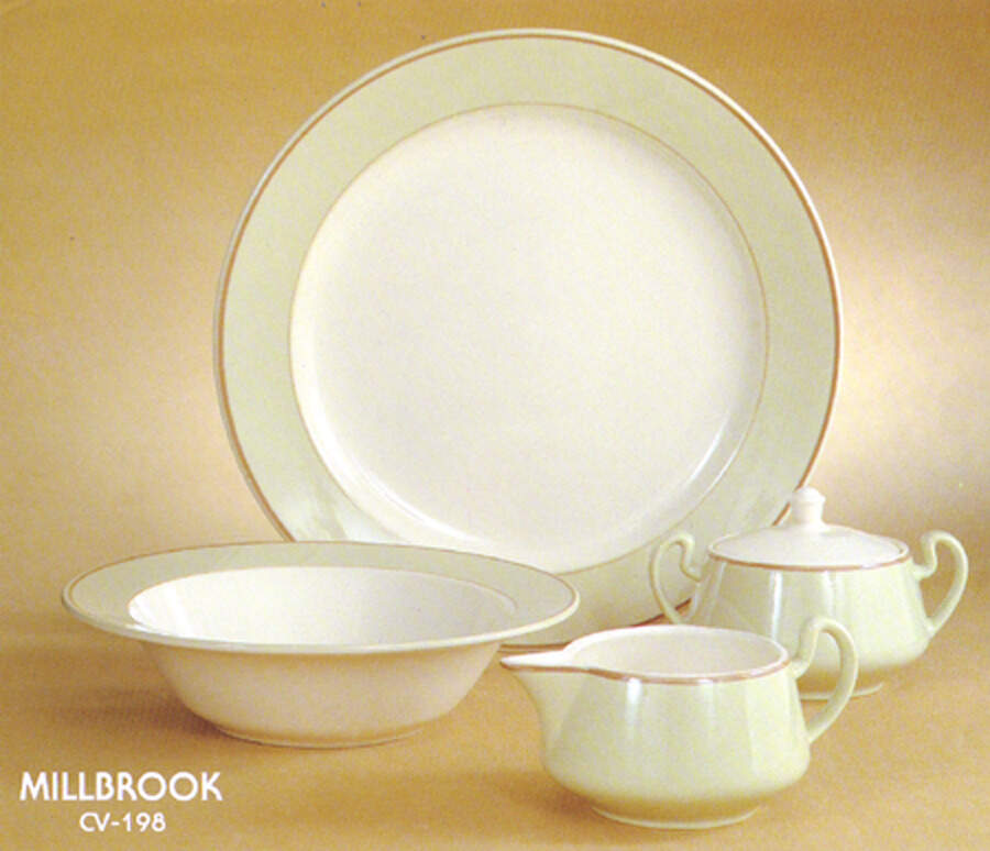 Millbrook Dinner Plate by Homer Laughlin -1