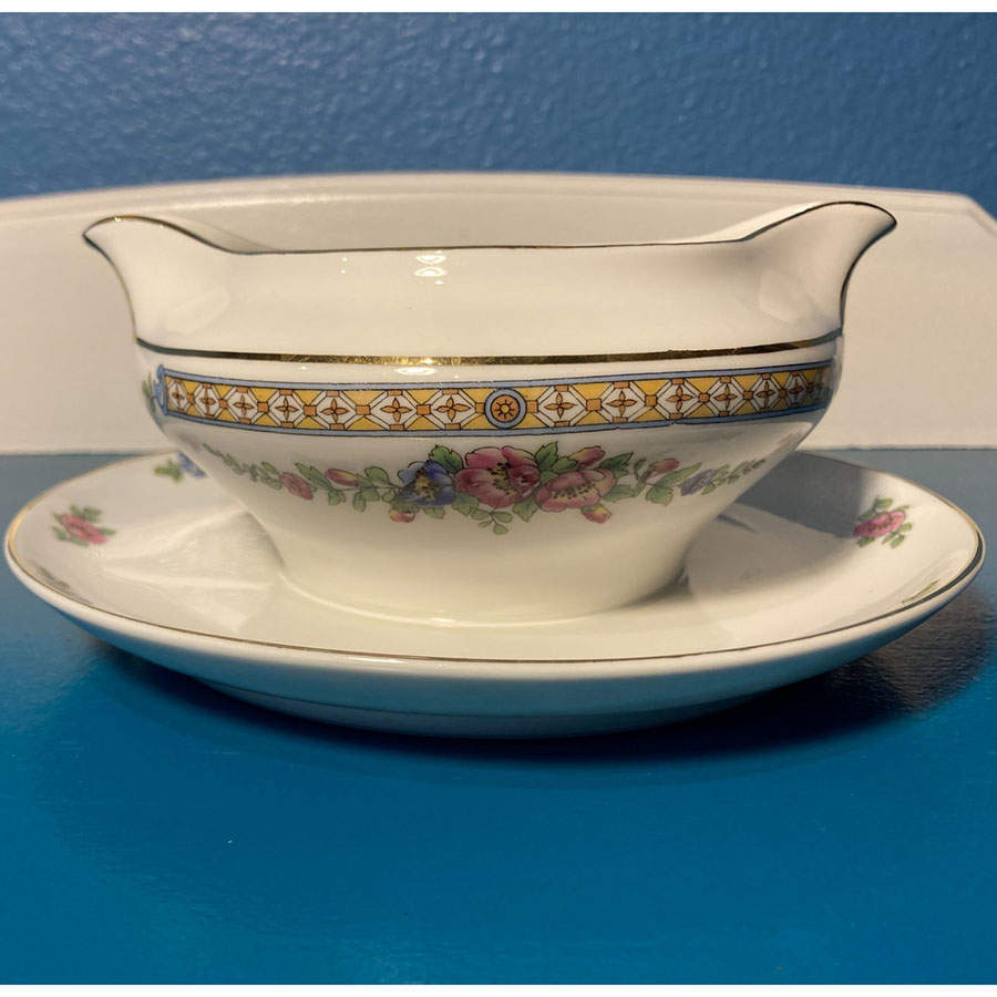 HC713 Gravy Boat with Attached Underplate by Heinrich - H&C-1