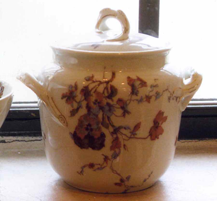 Schleiger 1152-9 Sugar Bowl & Lid by Haviland-1