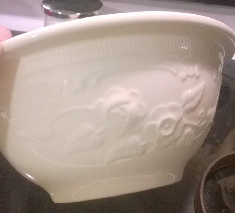 Oven Serve Cream 1 Qt Round Casserole No Lid by Homer Laughlin -1
