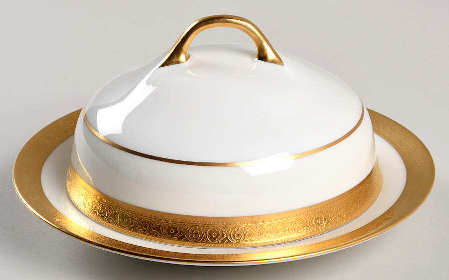 HUT993 Round Covered Butter with Strainer by Hutschenreuther-1