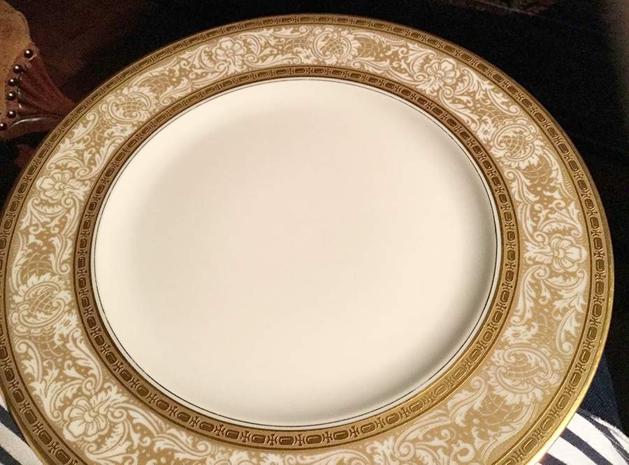 HUT1003 Dinner Plate by Hutschenreuther-1
