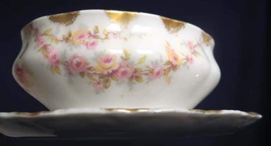 Schleiger 145-2 Individual Gravy Boat W/Attached Underpate No Lid by Haviland-1