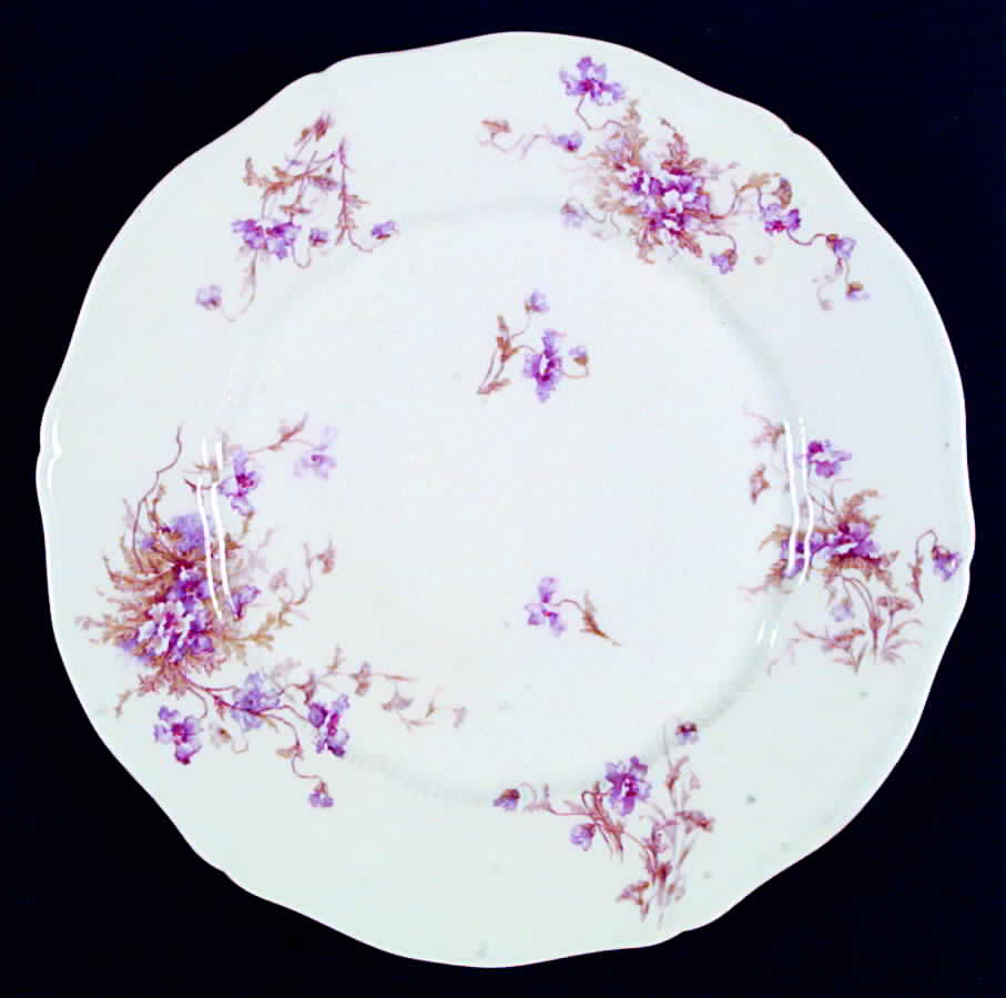 Schleiger 147-4 Dinner Plate by Haviland-1