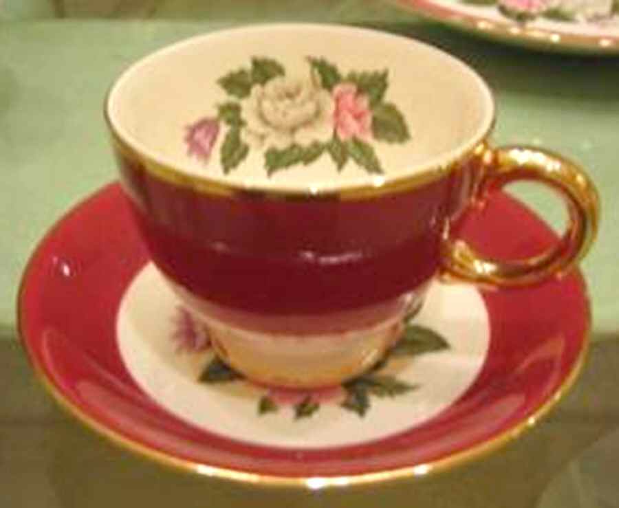 HLC1152 Footed Cup & Saucer Set by Homer Laughlin -1
