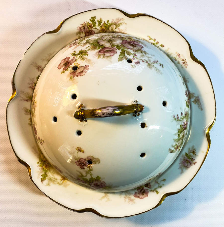 H1756 Muffin Dish & Lid by Haviland-1