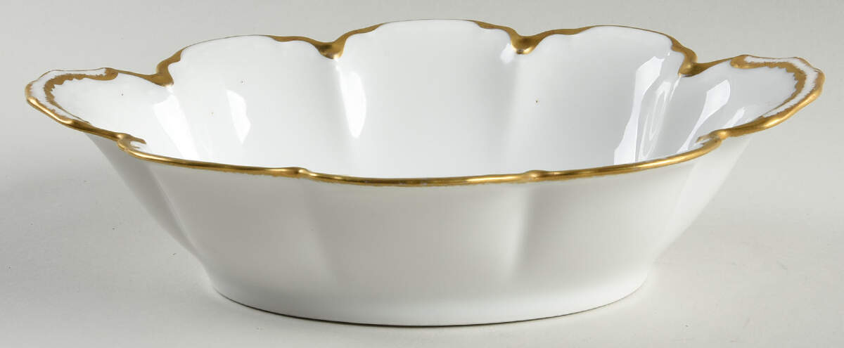 H1768 9" Oval Vegetable Bowl by Haviland-1