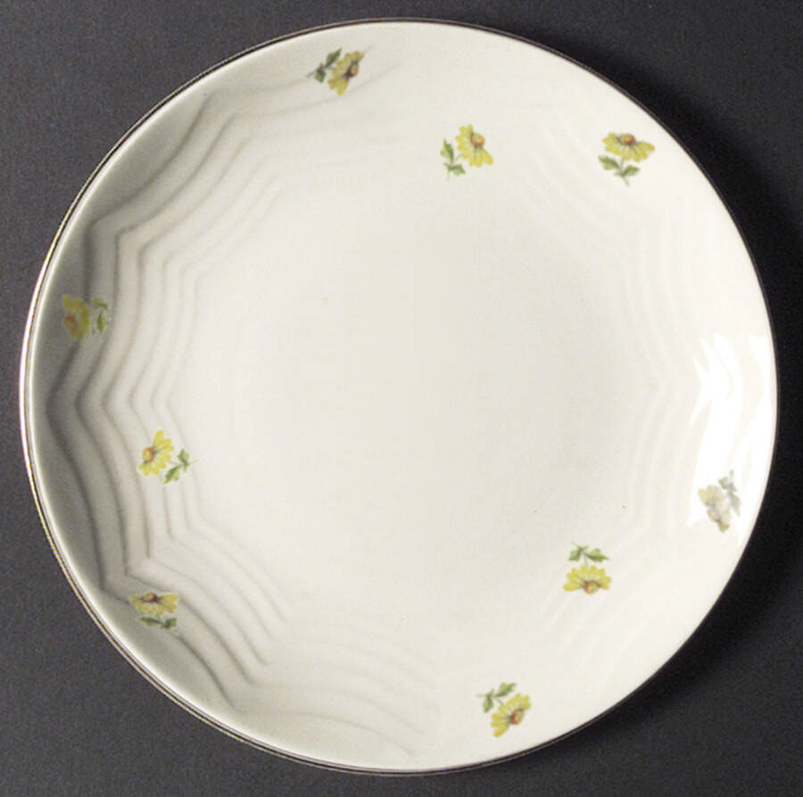 Cascade (Modern Farmer) Dinner Plate by Homer Laughlin -1