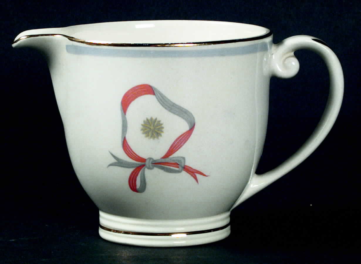 HLC2195 Creamer by Homer Laughlin -1