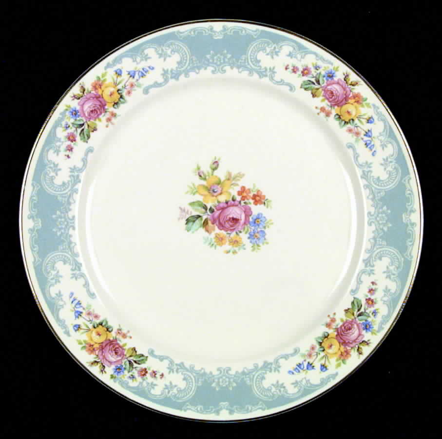 B1320 Dinner Plate by Homer Laughlin -1