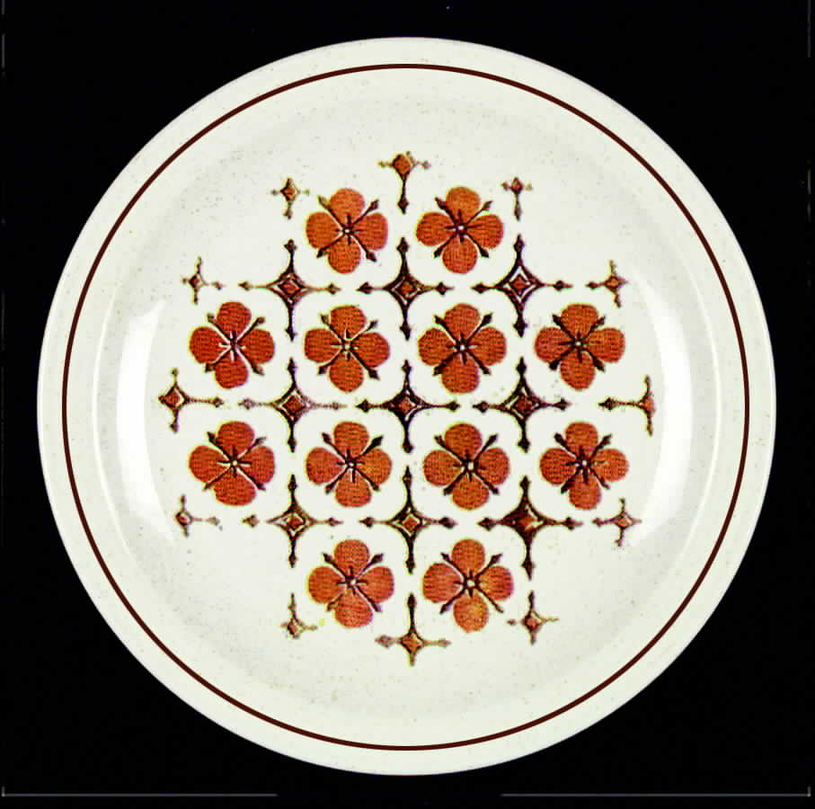 Petals Dinner Plate by Homer Laughlin -1