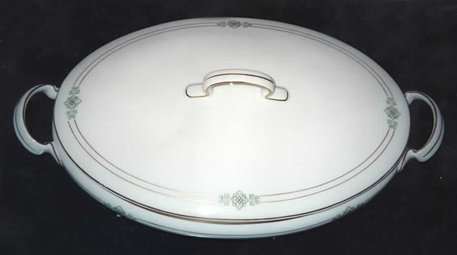 HUT1018 Oval Covered Vegetable by Hutschenreuther-1