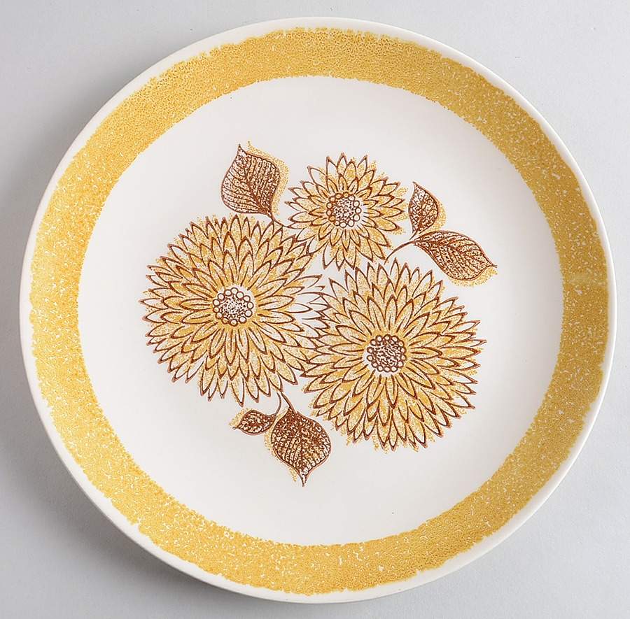 Marigold (Large Yellow Flowers) Dinner Plate by Homer Laughlin -1