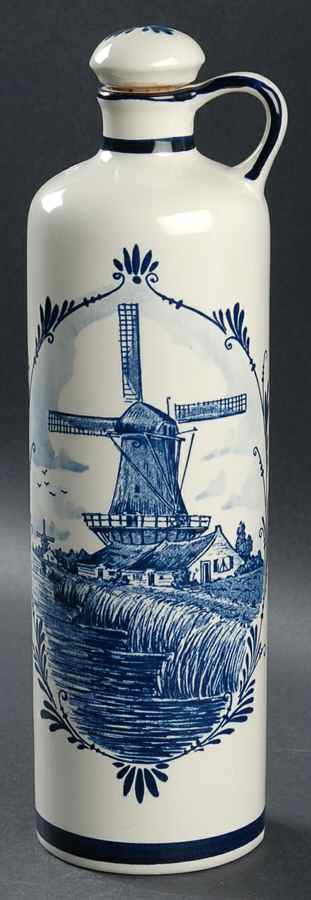 HLA3 Jug & Lid by Holland-1