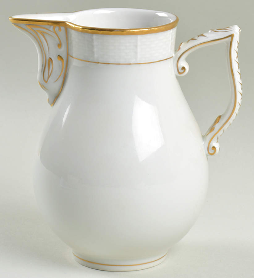 HER30 (LIGHT BASKETWEAVE) 20 Oz Pitcher by Herend-1