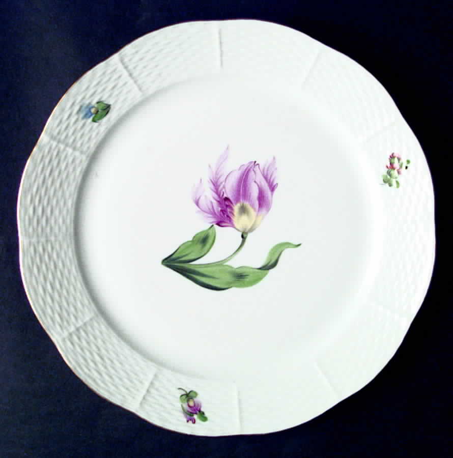 HER32 Dinner Plate by Herend-1