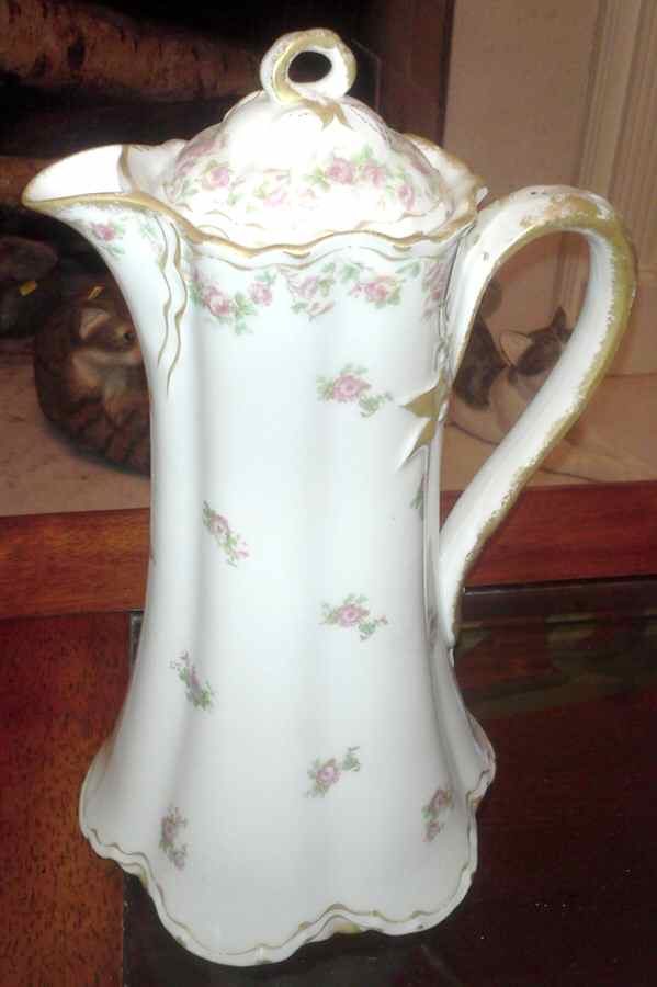 Schleiger 270-1 Chocolate Pot & Lid by Haviland-1