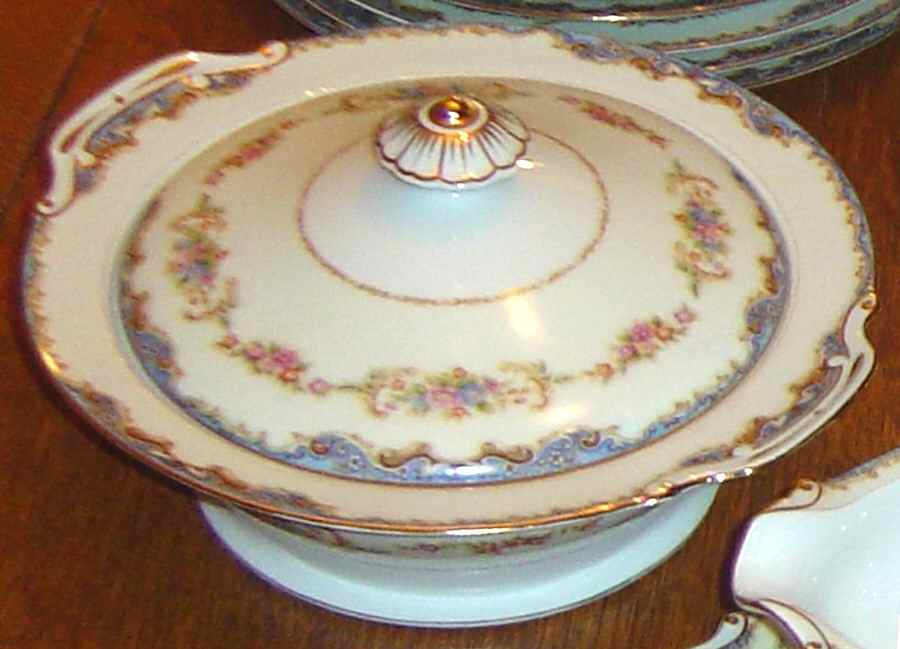 HIR39 Round Covered Vegetable by Hira China-1