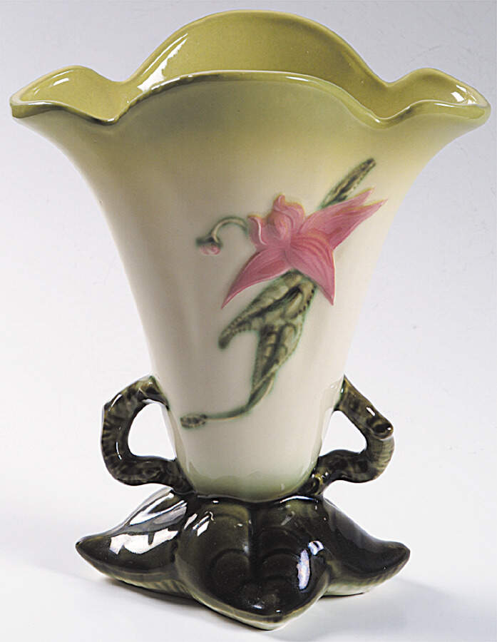 Woodland Chartreuse Pink (Glossy) 8" Handled Vase by Hull-1