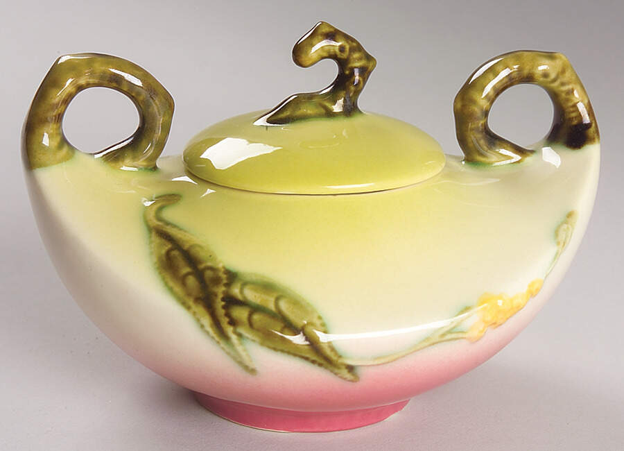 Woodland Chartreuse Pink (Glossy) Sugar Bowl & Lid by Hull-1