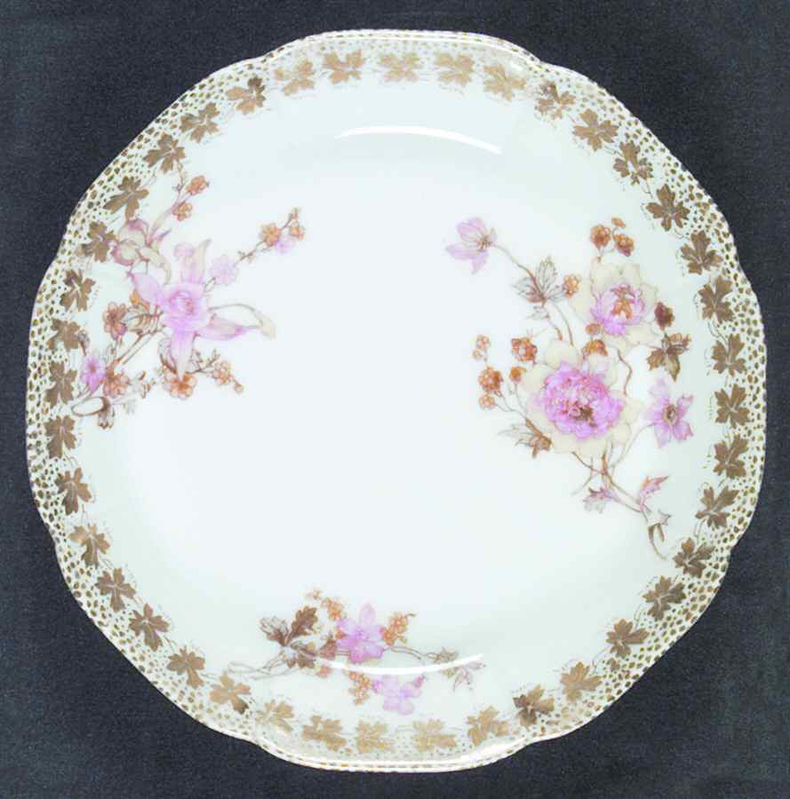 H2209 Saucer by Haviland-1