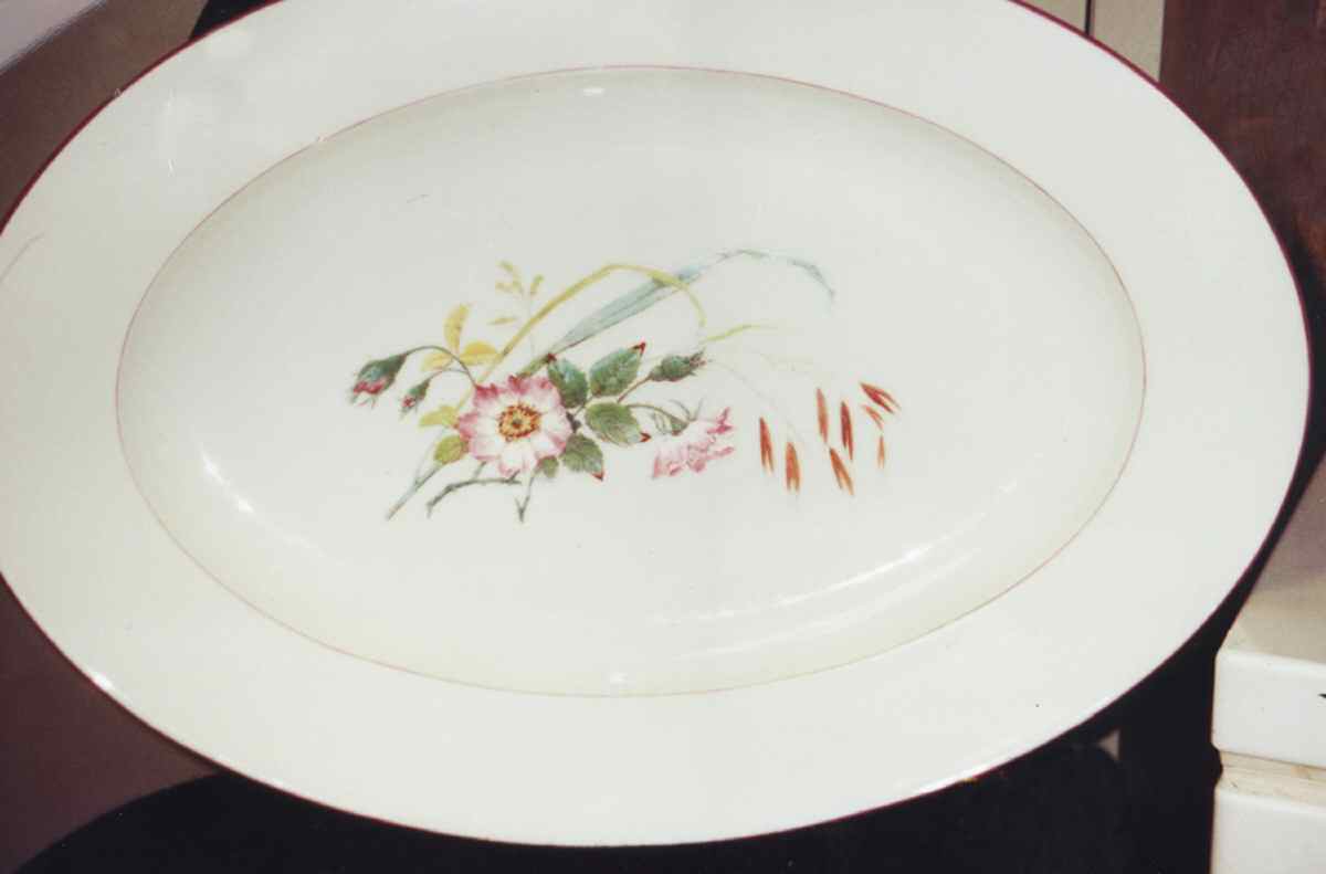 H2263 13" Oval Serving Platter by Haviland-1