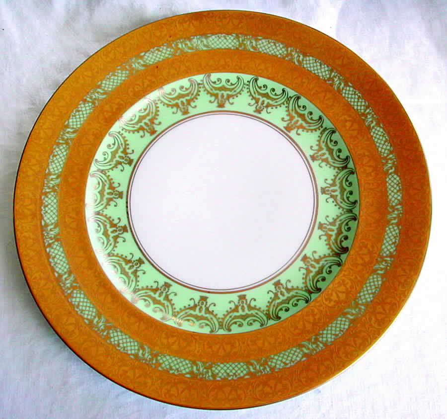 HUT1174 Dinner Plate by Hutschenreuther-1