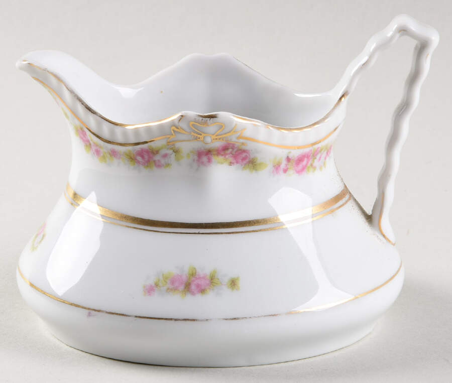 HHZ6 Creamer by Hohenzollern-1