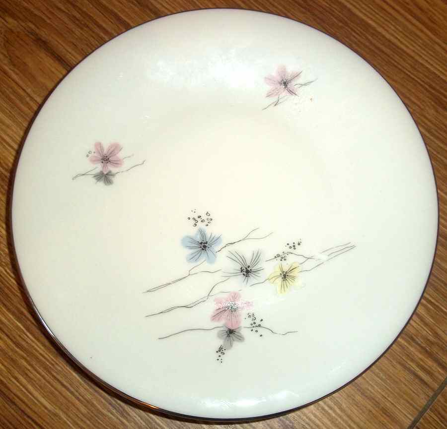 820 Dessert/Pie Plate by Hertel Jacob-1