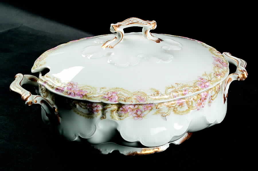 H2294 Tureen &  Lid by Haviland-1