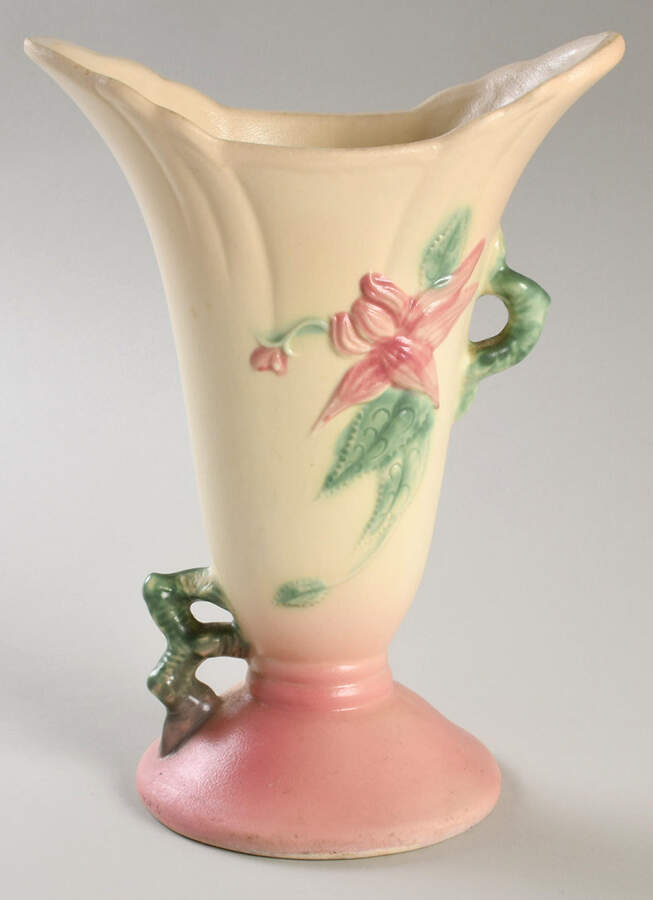 Woodland-Dawn Rose (W Series) 7" Vase by Hull-1