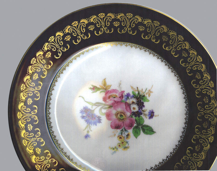 C3548 Dinner Plate by Hutschenreuther-1