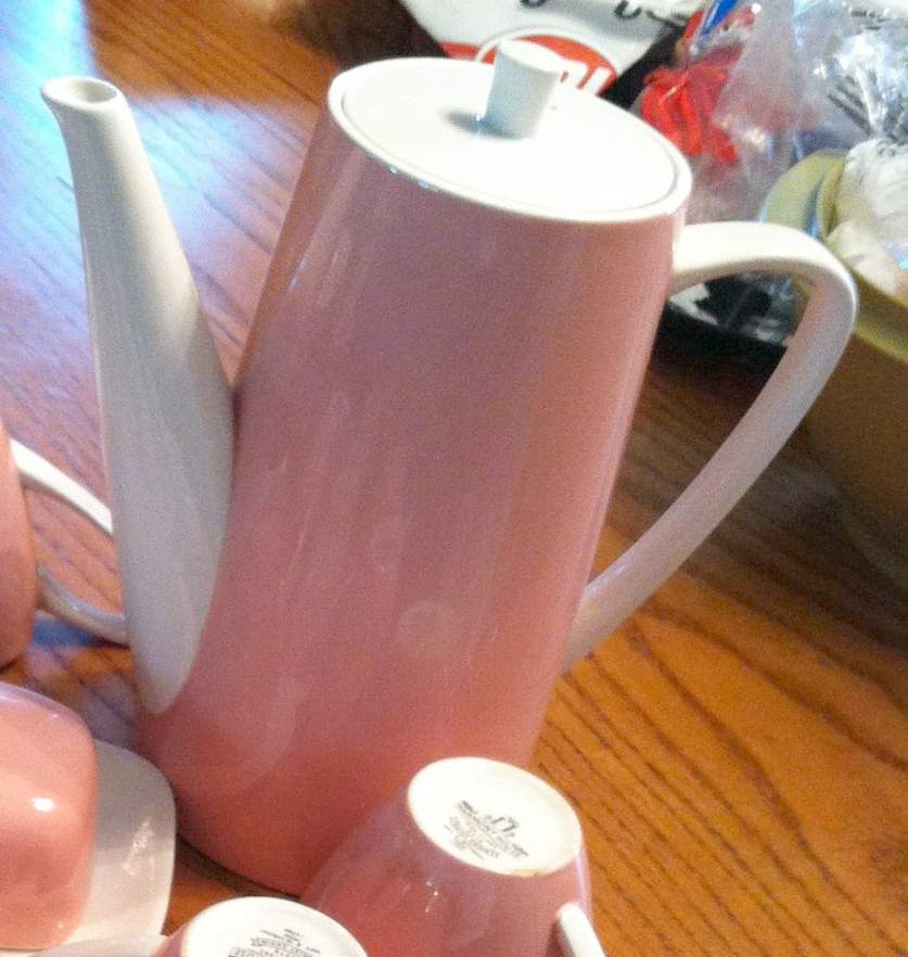 Daisy Chain Coffee Pot & Lid by Harmony House China-1