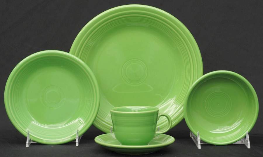 Fiesta Shamrock Green (Intro 2003) 40 Piece Estate Set by Homer Laughlin -1