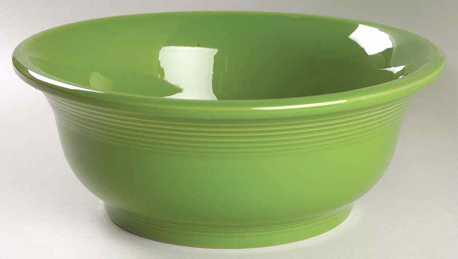 Fiesta Shamrock Green (Intro 2003) 9" Mixing Bowl by Homer Laughlin -1