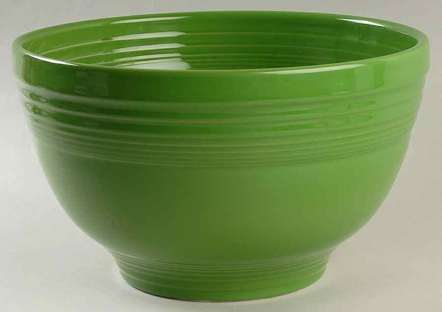 Fiesta Shamrock Green (Intro 2003) 11" Baking Bowl by Homer Laughlin -1