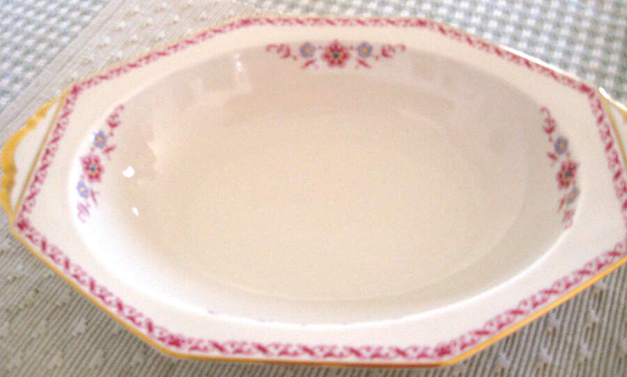 HC760 9" Round Vegetable Bowl by Heinrich - H&C-1