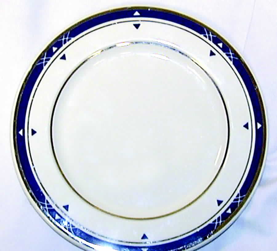 HLC3457 Dinner Plate by Homer Laughlin -1