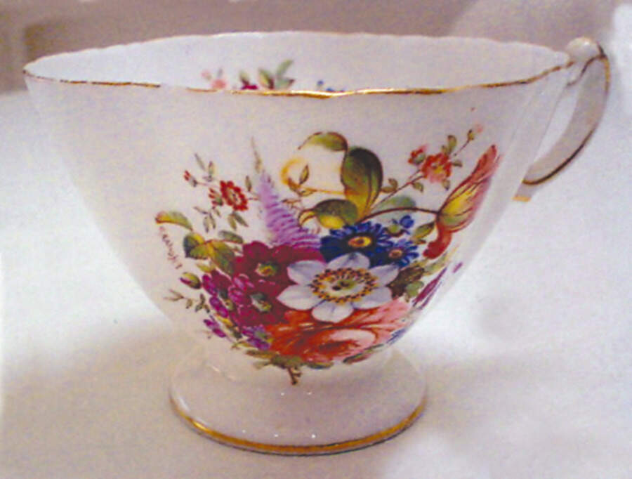 Howard Sprays (Scalloped, Not Embossed) Footed Cup by Hammersley-1