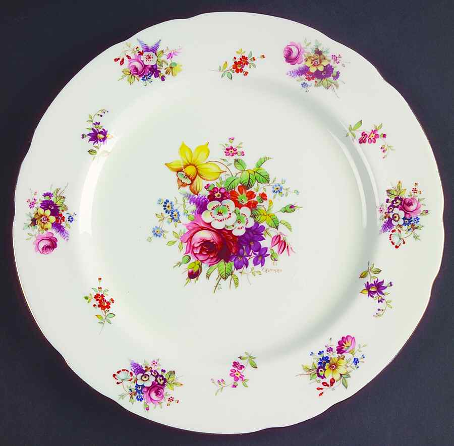 Howard Sprays (Scalloped, Not Embossed) Dinner Plate by Hammersley-1