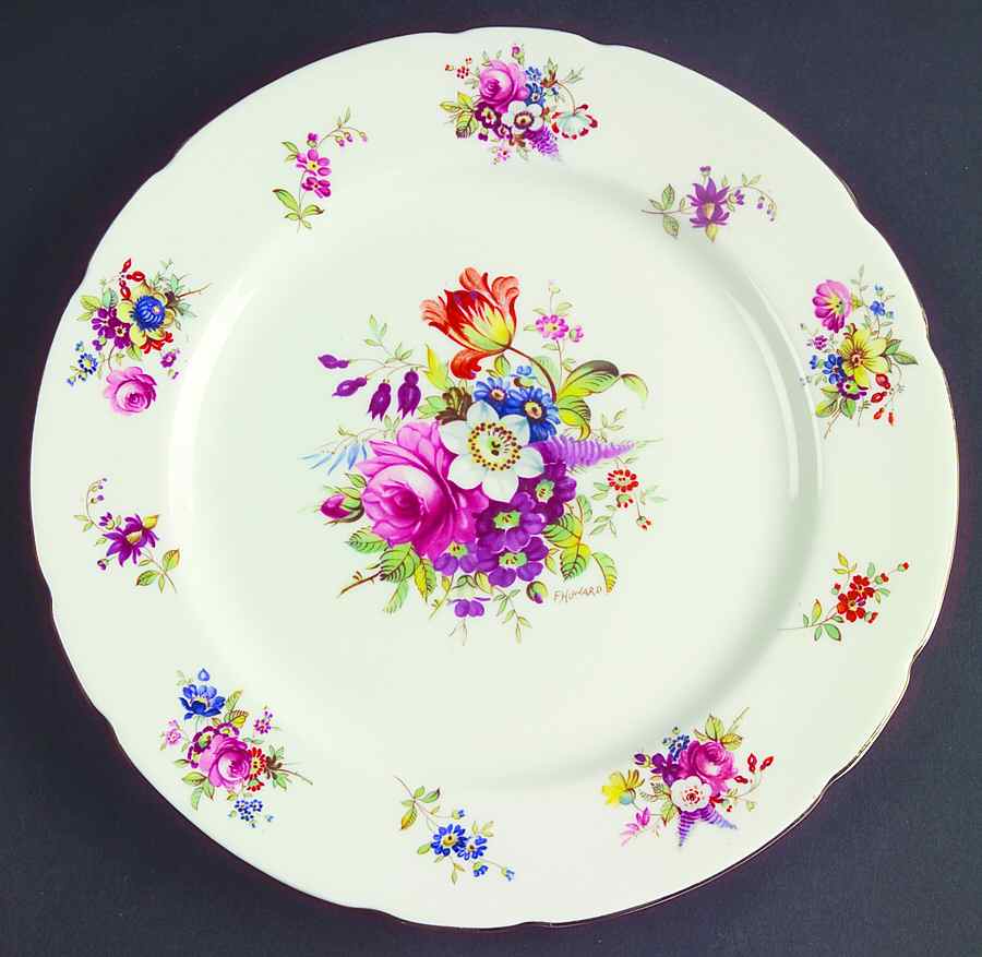 Howard Sprays (Scalloped, Not Embossed) Luncheon Plate by Hammersley-1