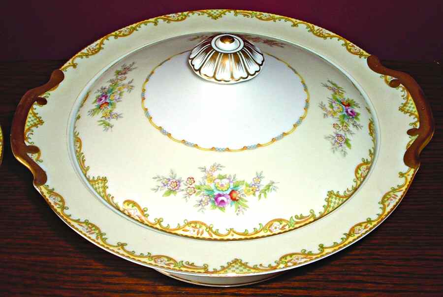 HIR42 Round Covered Vegetable by Hira China-1