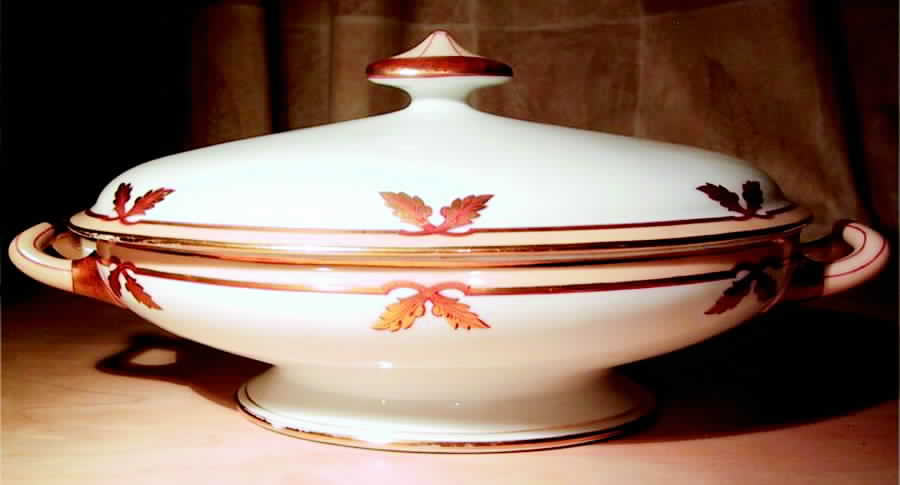 H2557 Oval Covered Vegetable by Haviland-1