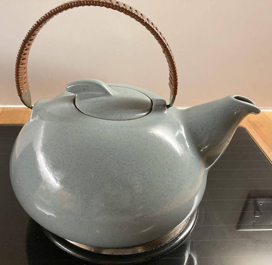 Seastone (Coupe) Teapot & Lid by Heath-1