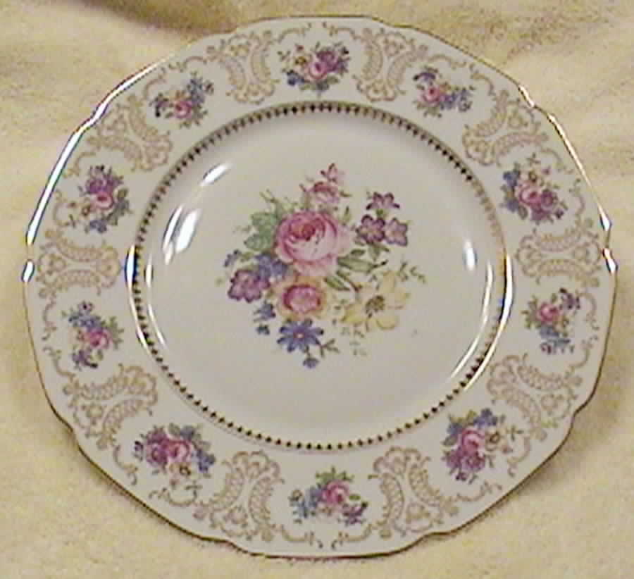 9529 Dinner Plate by Heinrich - H&C-1