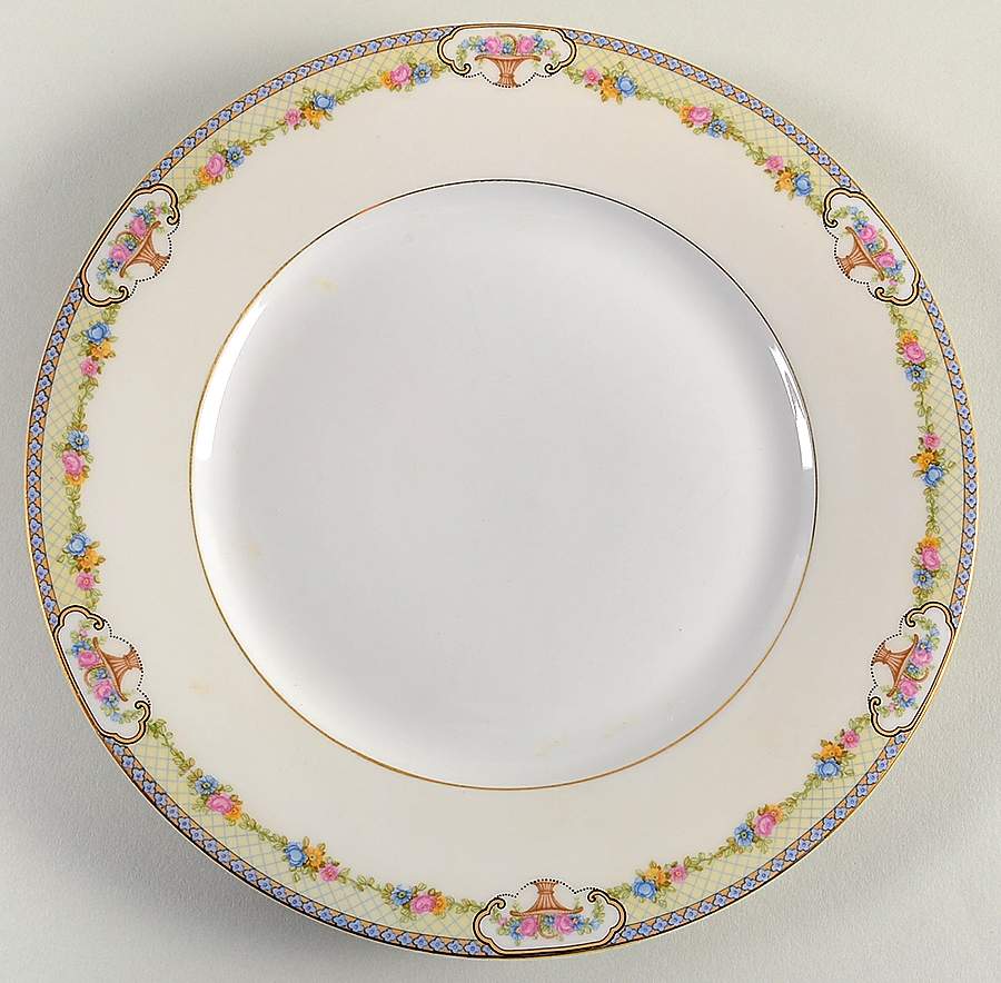 HWC22 Dinner Plate by HW (Germany, Czech)-1