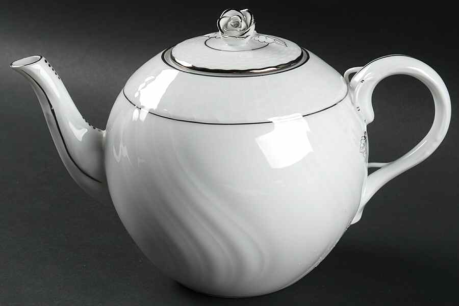 Platinum Edge Teapot & Lid by Herend-1
